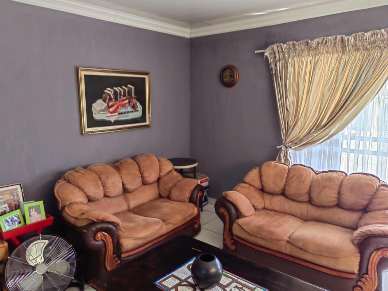 Sibahlenomhlambi Guesthouse Springs  Zimmer foto