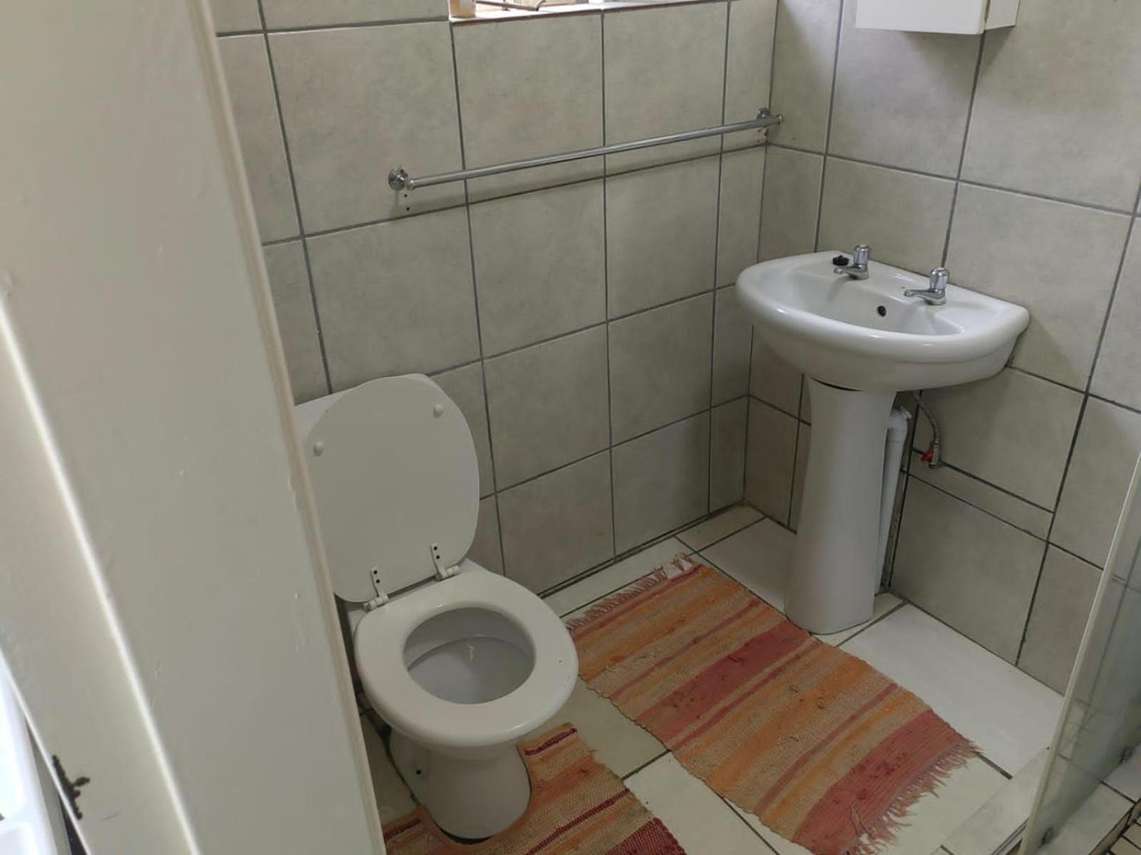 Sibahlenomhlambi Guesthouse Springs  Zimmer foto