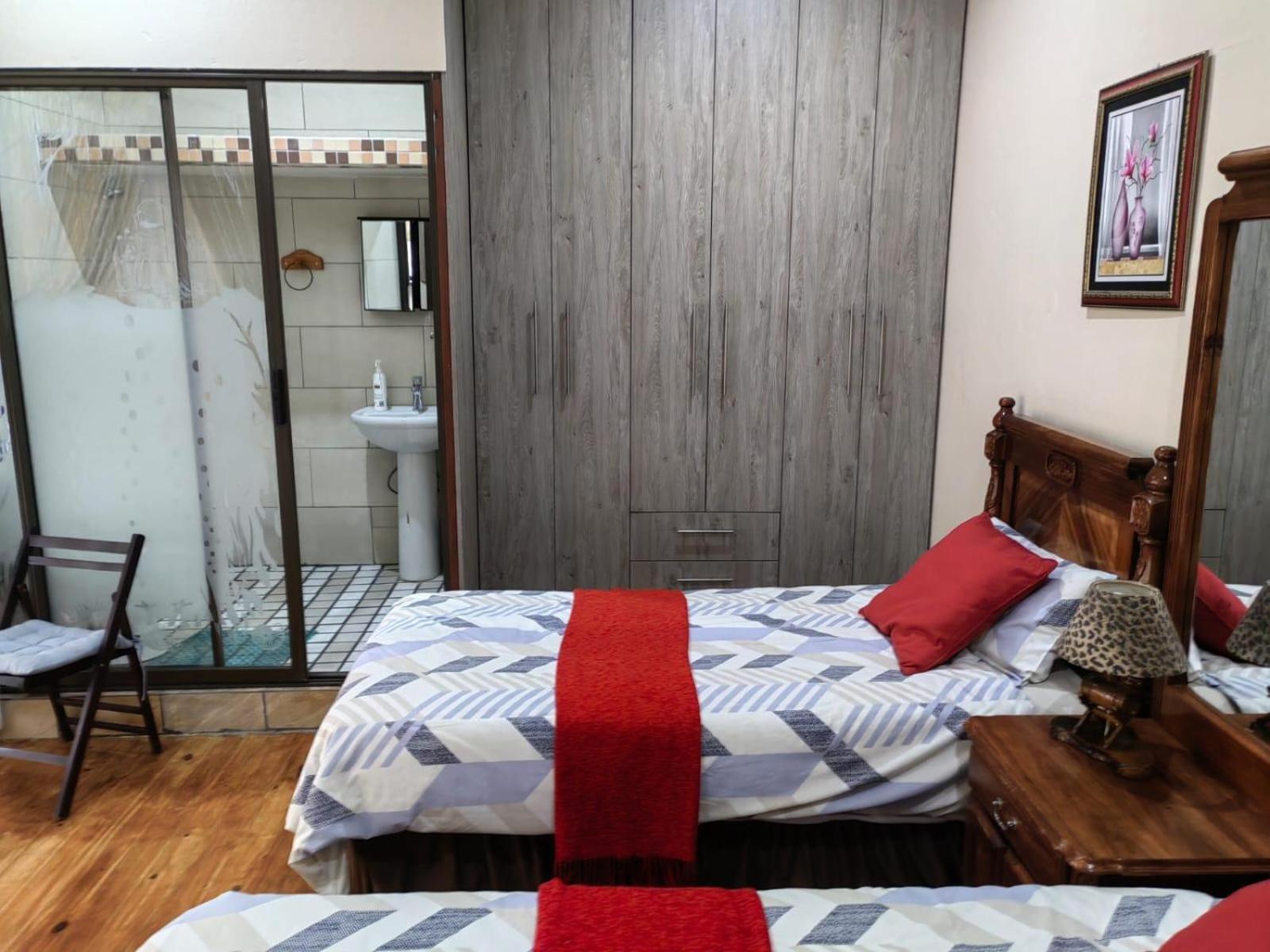 Sibahlenomhlambi Guesthouse Springs  Zimmer foto