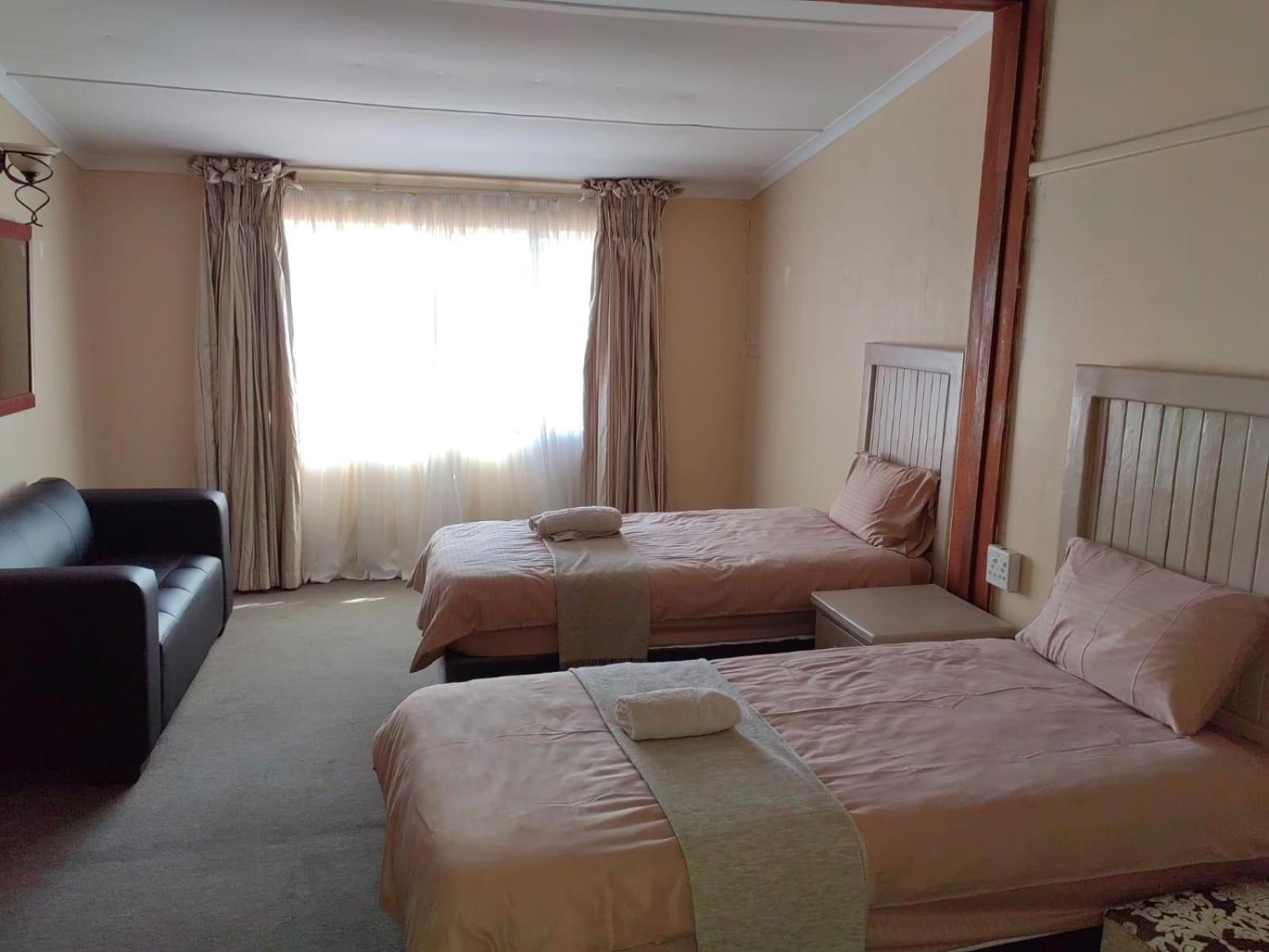 Sibahlenomhlambi Guesthouse Springs  Zimmer foto