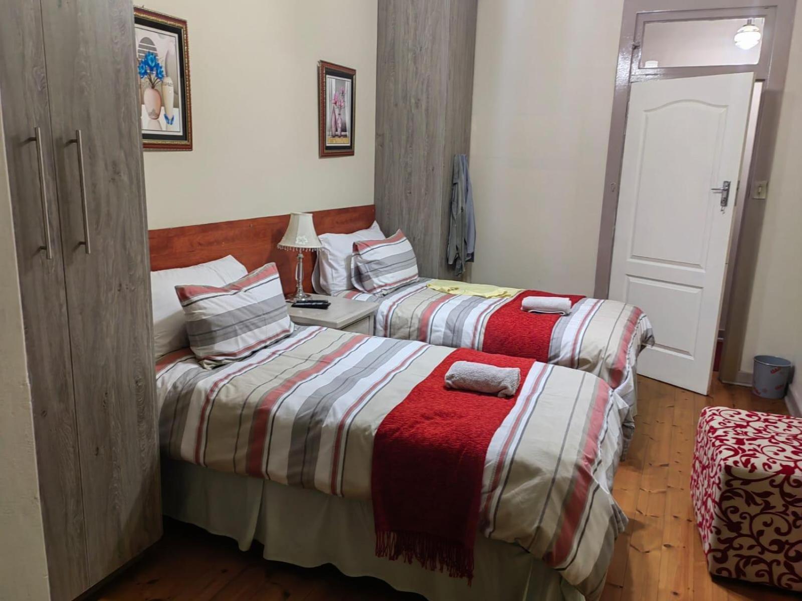 Sibahlenomhlambi Guesthouse Springs  Zimmer foto